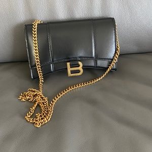 ❌SOLD❌ Balenciaga Hourglass Wallet on Chain